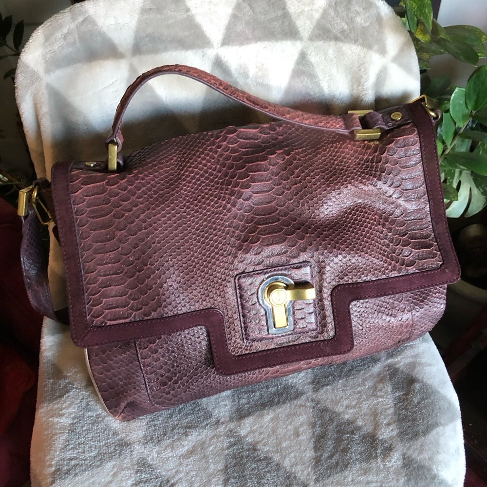 Juicy Couture -mauve snakeskin printed leather purse
